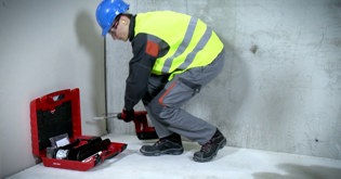 User Guide DD-150 Stand set up with Anchor
